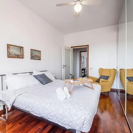 Navigli - 5 Minutes From The Metro * Milano