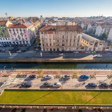 Navigli - 5 Minutes From The Metro Milano